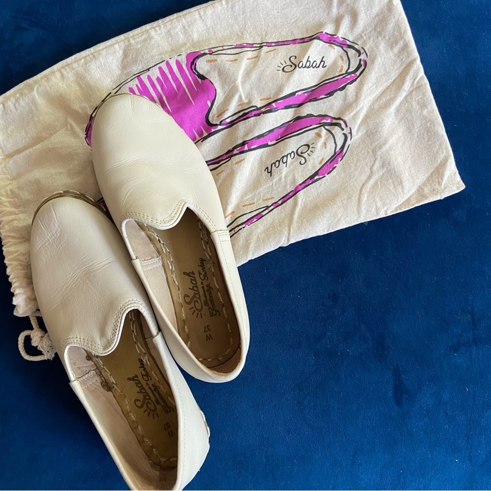 Gorgeous handmade Sabah leather shoes in near perfect condition